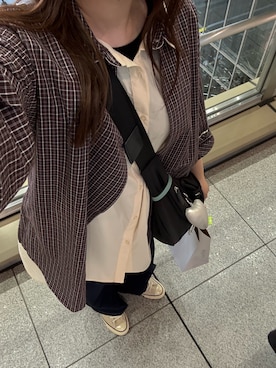 「アイテム（キーホルダー）」を使った、fur11さん（レディース・163cm）の秋コーディネート