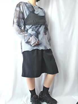 「NIKE（ナイキ）のNIKE SHOX TL（スニーカー、ブラック系）」を使った、.megさん（レディース・160cm）の秋コーディネート
