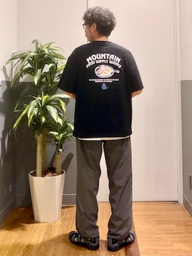 「CAMP7（キャンプセブン）のCAMP7(キャンプ7)アクティブテーパードパンツ（その他パンツ、グレー系）」を使った、nobata00さん（メンズ）の夏コーディネート