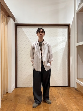 「URBAN RESEARCH DOORS（アーバンリサーチドアーズ）のライトウェイトストライプレギュラーカラーシャツ（シャツ/ブラウス、レッド系）」を使った、yugoiida1009さん（メンズ・172cm）の夏コーディネート