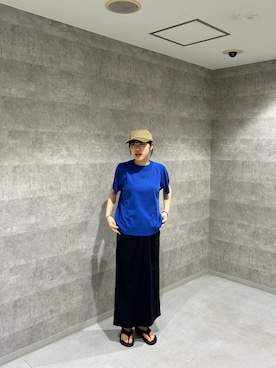 「URBAN RESEARCH DOORS（アーバンリサーチドアーズ）のFORK&SPOON　ラグランスリーブニットTシャツ（ニット/セーター、ブルー系）」を使った、アユミさん（レディース・160cm）の夏コーディネート