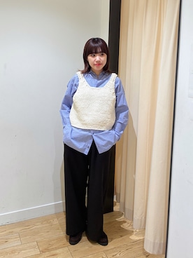 「かぐれ（カグレ）のペルーローゲージショートニットベスト（ベスト、ホワイト系）」を使った、アユミさん（レディース・160cm）の秋コーディネート