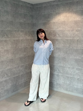 「URBAN RESEARCH DOORS（アーバンリサーチドアーズ）のFORK&SPOON　PEオックスシャツ（シャツ/ブラウス、ブルー系）」を使った、アユミさん（レディース・160cm）の夏コーディネート