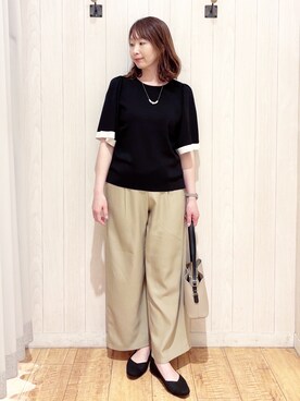 「SHOO・LA・RUE（シューラルー）の【毎日洗える/S-LL】ひらり袖で大人フェミニン 二の腕が隠れる5分袖ニット（ニット/セーター、ブラック系）」を使った、あいこさん（レディース・157cm）の春コーディネート