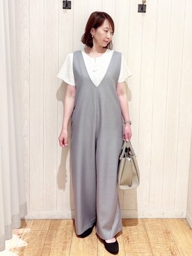「SHOO・LA・RUE（シューラルー）の【ひんやり/UV/セットアップ可】洗濯後しわになりにくい スキッパーブラウス（シャツ/ブラウス、ホワイト系）」を使った、あいこさん（レディース・157cm）の春コーディネート