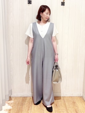 「アイテム（オールインワン・サロペット、グレー系）」を使った、あいこさん（レディース・157cm）の春コーディネート