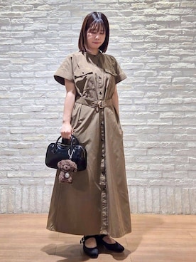 「アイテム（チャーム、ブラウン系）」を使った、なつみさん（レディース・150cm）の夏コーディネート