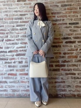 「THE SHOP TK （ザ ショップ ティーケー ）の【通勤にもデイリーにも】CAVIAN 金ボタンダブルブレストジャケット（テーラードジャケット、グレー系）」を使った、tokiさん（レディース・155cm）の冬コーディネート