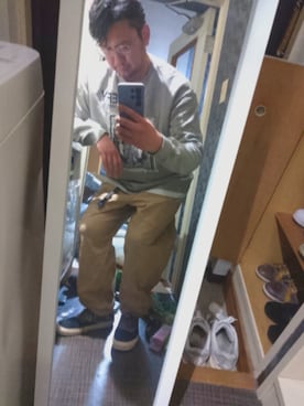 「GERRY（ジェリー）のアイテム（パンツ）」を使った、イワイヤスアキ46歳さん（メンズ・178cm）の春コーディネート