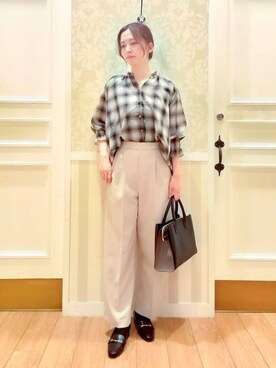 「grove（グローブ）の【人間工学】中仕切りバイカラー2WAYトート（トートバッグ、ブラック系）」を使った、Nakaさん（レディース・163cm）の夏コーディネート