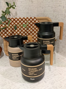 「212 KITCHEN STORE（トゥワントゥキッチンストア）のサーモジャグ キート 1600 ブラック ＜RIVERS リバース＞（食器、その他）」を使った、PANタナカさん（メンズ・173cm）の夏コーディネート