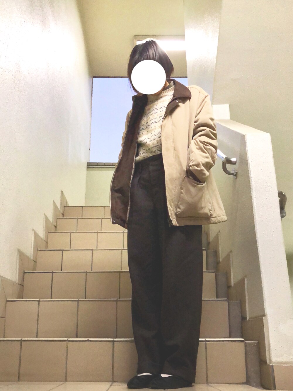 「クリスマスに着たい服、冬、チェック柄に恋してる、ニットコーデ、ゆったりコーデ、ブラウン、レトロ、チェック、ワイドパンツ、チェックパンツ、ニット/セーター、お出かけコーデ、ノルディック柄」｜「usedのアイテム（スラックス、ブラウン系）」を使った、ユさん（レディース・163cm）の冬コーディネートの1枚目の写真