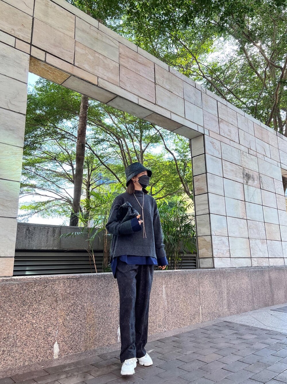 「CLANE、UNIQLO、JILSANDER、Dior、BOTTEGA VENETA」｜「Chapeau d' OのChapeau d' O Eco Leather Quilt Bucket（ハット、ブラック系）」を使った、Jasmine:)さん（レディース・158cm）の冬コーディネートの1枚目の写真