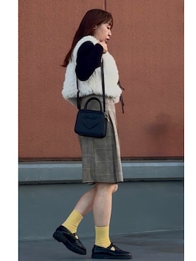 「アイテム（ローファー）」を使った、hito さん（レディース・164cm・50代）の秋コーディネート