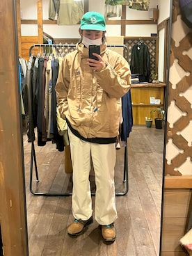 「Abercrombie&Fitch（アバークロンビーアンドフィッチ）のアイテム（帽子）」を使った、古着屋　ハコベ店主さん（メンズ・169cm）の春コーディネート