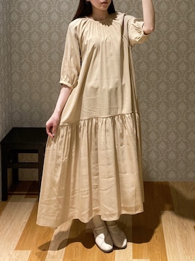 「Green　Parks（グリーンパークス）の【予約】armonia.裾切換えフレアワンピース（ワンピース/ドレス、ベージュ系）」を使った、hinacoさん（レディース・163cm）の春コーディネート