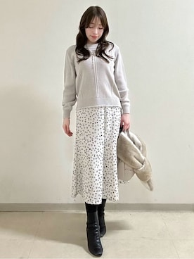 「アイテム（チェスターコート、ブルー系）」を使った、maiさん（レディース・153cm）の冬コーディネート