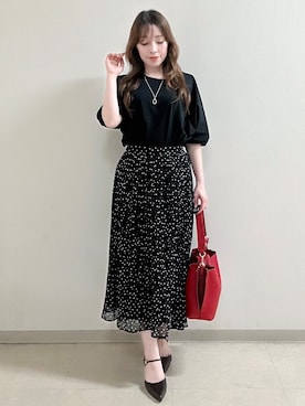 「Reflect（リフレクト）の【UVカット／接触冷感／吸水速乾】ギャザースリーブカットソー（Tシャツ/カットソー、ブラック系）」を使った、maiさん（レディース・153cm）の秋コーディネート