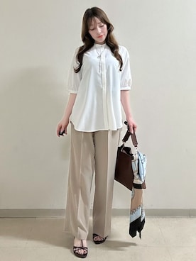 「Reflect（リフレクト）の【手洗い可】異素材ドッキングブラウス（シャツ/ブラウス、ホワイト系）」を使った、maiさん（レディース・153cm）の秋コーディネート