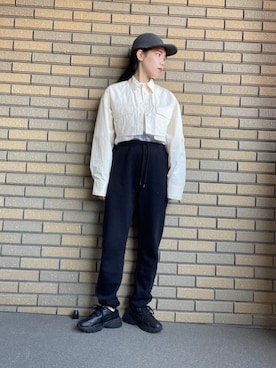 「PUMA」｜「アイテム（スウェットパンツ）」を使った、Saaaさん（レディース・163cm）の秋コーディネート
