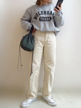 「ホワイトスニーカー」｜「アイテム（スウェット）」を使った、☆FAIRY☆さん（レディース・155cm）の冬コーディネート