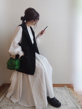 「ECRIRE（エクリール）の【yun_wearコラボ】ボリュームスリーブサーキュラーフレアロング丈ワンピース（シャツワンピース）」を使った、☆FAIRY☆さん（レディース・155cm）の春コーディネート