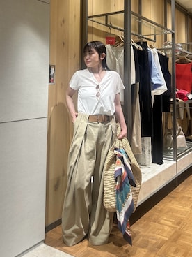 「GALLARDAGALANTE（ガリャルダガランテ）の時計柄スカーフ（バンダナ/スカーフ、グリーン系）」を使った、Shokoさん（レディース・159cm）の夏コーディネート