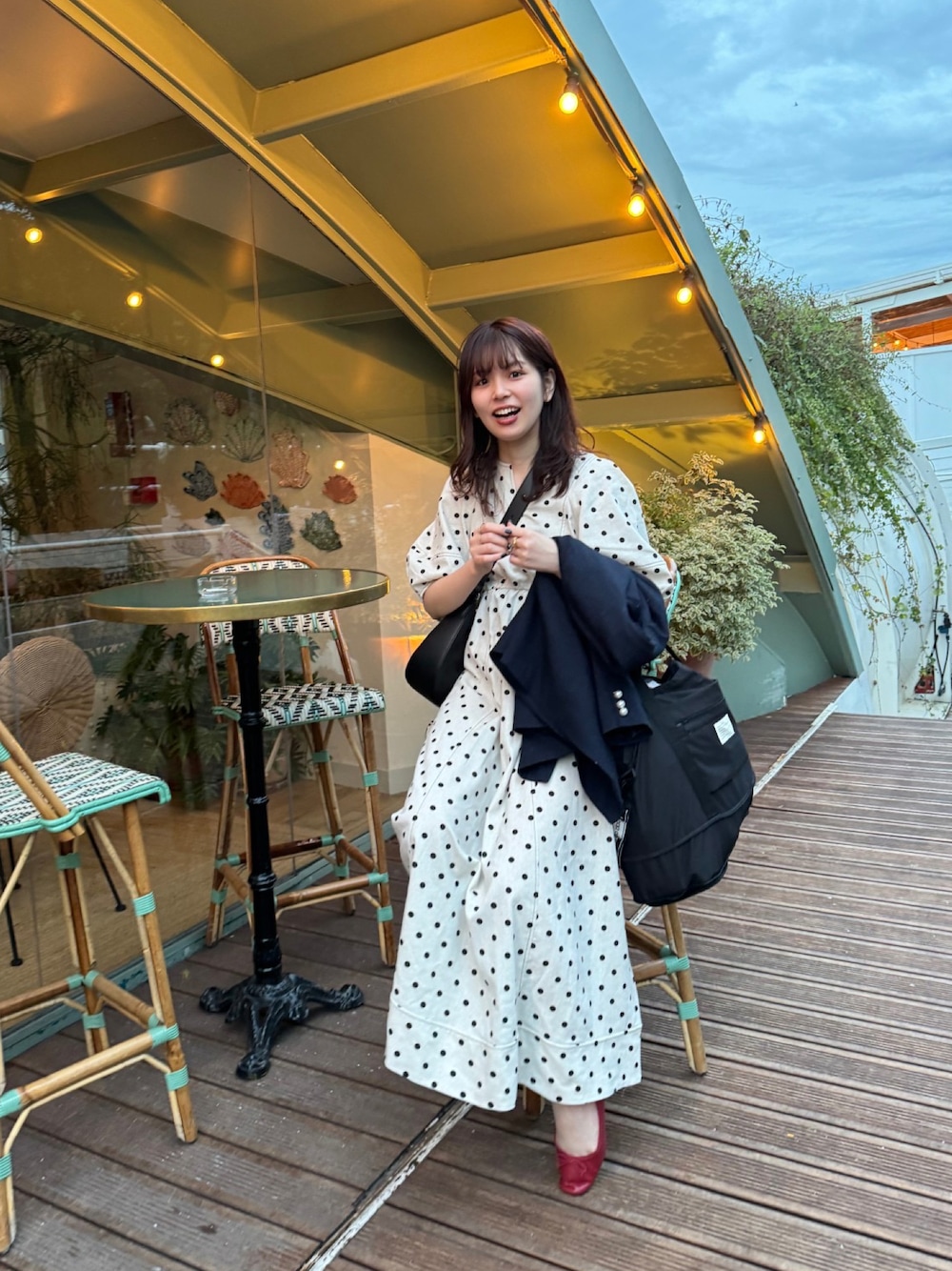 「ワンピース、スタッフコーデ、ドット柄、スタッフセンバツ」｜「natural coutureのお家で洗える/ランタンスリーブワンピース（ワンピース、ブルー系）」を使った、おそのさん（レディース・167cm）の冬コーディネートの1枚目の写真