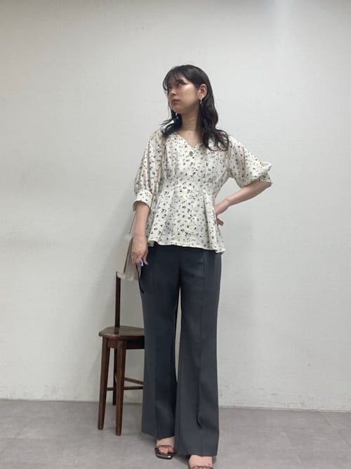 osono〉タックデザインぺプラム5分袖ブラウス（シャツ/ブラウス 