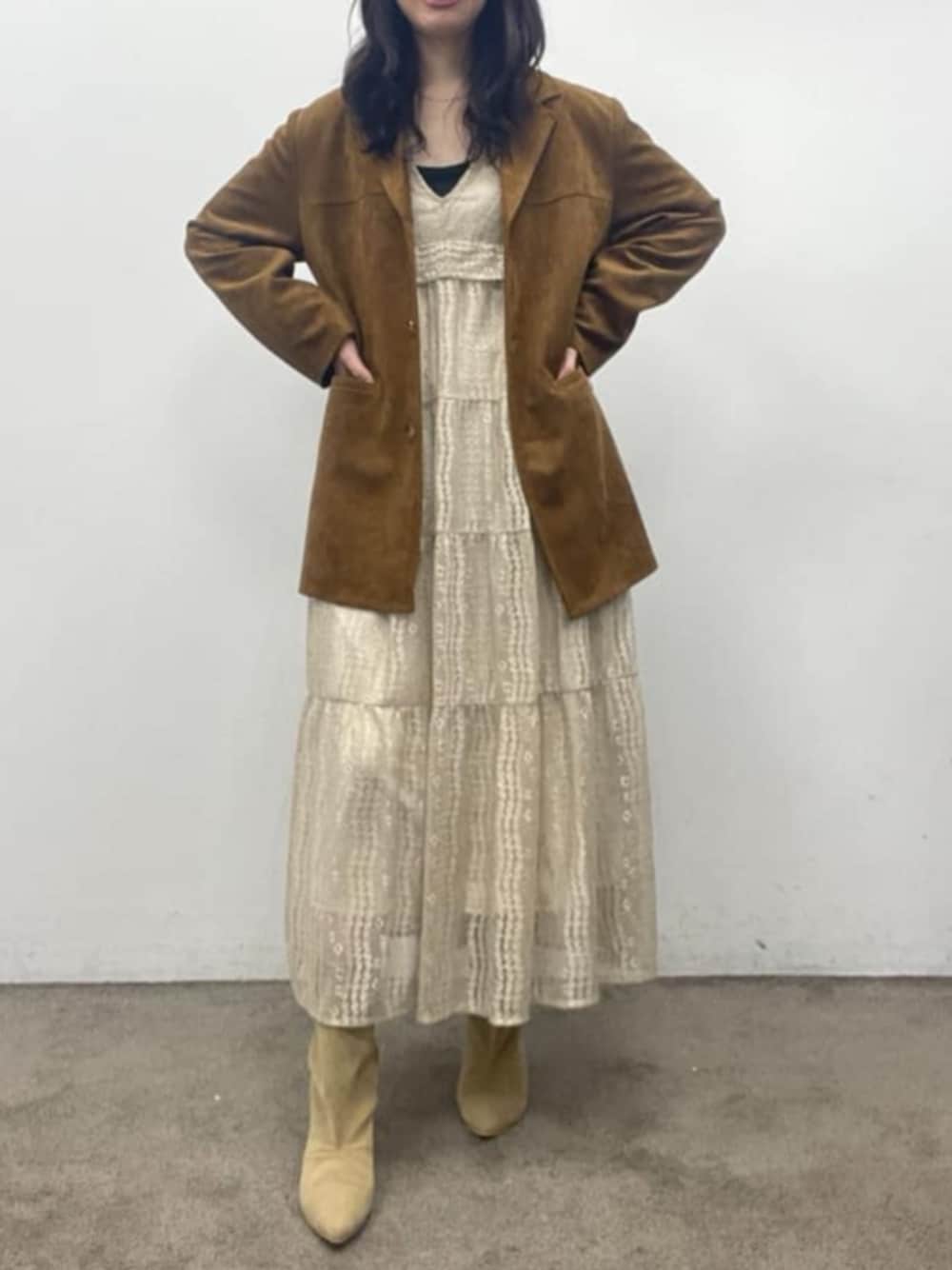 「LARUTAの【LARUTA】レース切替ロングワンピース（ワンピース、ホワイト系）」を使った、おそのさん（骨格ウェーブ・レディース・167cm）の夏コーディネートの1枚目の写真
