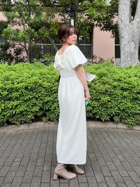 「natural couture（ナチュラルクチュール）の〈mizu〉後ろねじりふくれジャガードワンピース（ワンピース、ホワイト系）」を使った、おそのさん（レディース・167cm）の夏コーディネート