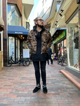 「A4A（エーフォーエー）のアイテム（ブルゾン）」を使った、胸毛王子さん（メンズ・182cm）の秋コーディネート