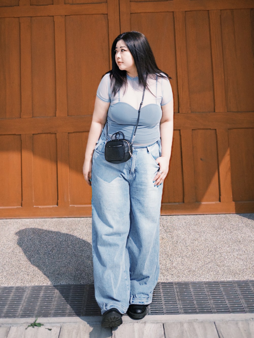 「春服、高身長女子、plussize、ぽっちゃり、ラファコーデ、daily look、plussizefashion、UNIQLO、30代コーデ、Taiwan、台湾」｜「vvdoubleのアイテム（その他トップス、ブルー系）」を使った、包BAOさん（レディース・172cm）の春コーディネートの1枚目の写真