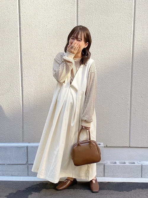 セール】コーデュロイVネックワンピース（ジャンパースカート）｜coca