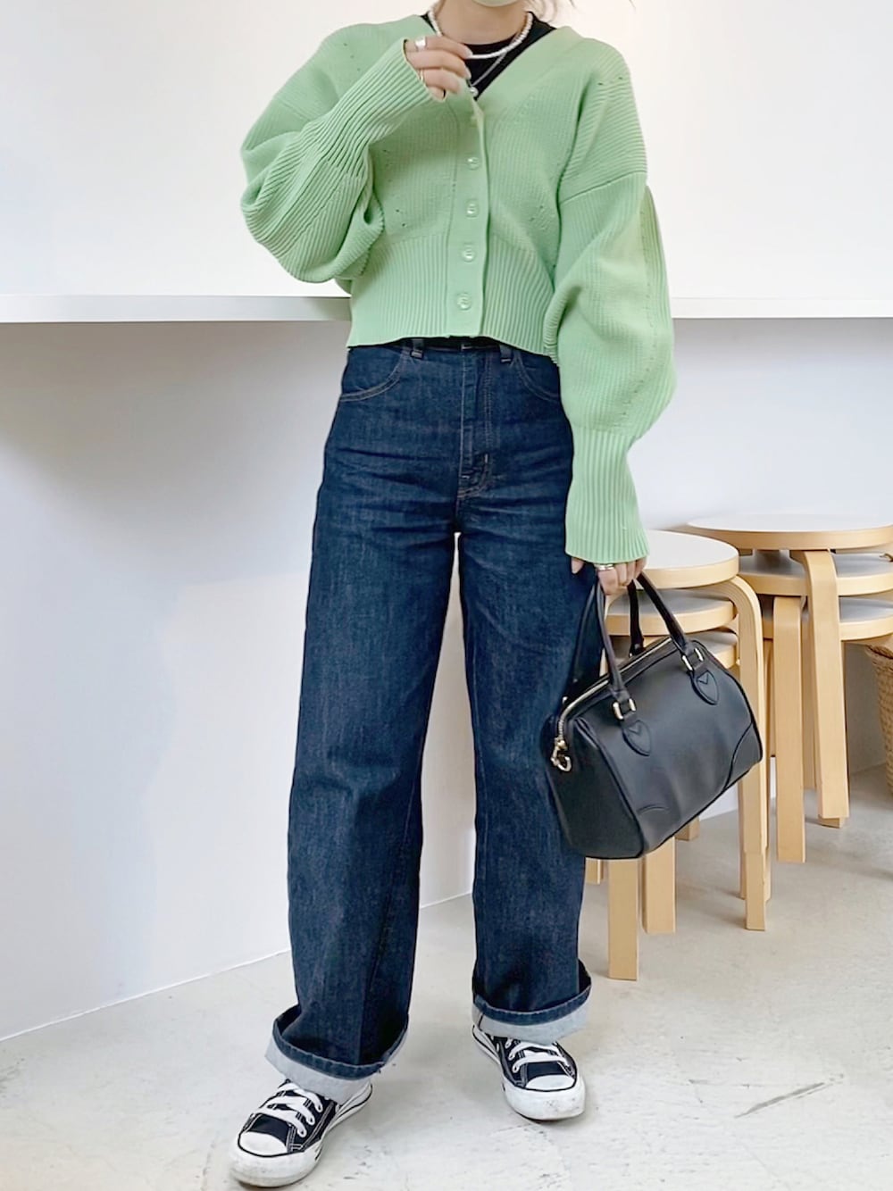 「秋のコーデ、カジュアル、秋服準備はじめました、プチプラ、ゆるコーデ、グリーン、カーディガン、低身長コーデ」｜「titivateのｺｸｰﾝｽﾘｰﾌﾞVﾈｯｸﾆｯﾄｶｰﾃﾞｨｶﾞﾝ（カーディガン/ボレロ、グリーン系）」を使った、ｈaｒu ◎さん（レディース・153cm）の秋コーディネートの1枚目の写真