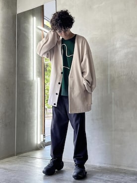 「my beautiful landlet（マイビューティフルランドレット）のアイテム（トップス）」を使った、Wallace & Murronさん（メンズ・173cm）の春コーディネート