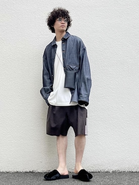 「my beautiful landlet（マイビューティフルランドレット）のアイテム（パンツ）」を使った、Wallace & Murronさん（メンズ・173cm）の春コーディネート