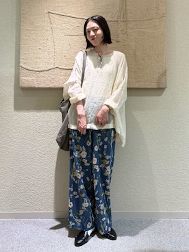 「かぐれ（カグレ）のリネンボイルワイドプルオーバー（シャツ/ブラウス、ホワイト系）」を使った、takagi naoさん（レディース・165cm）の春コーディネート