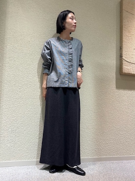 「かぐれ（カグレ）のアイテム（スカート）」を使った、takagi naoさん（レディース・165cm）の秋コーディネート