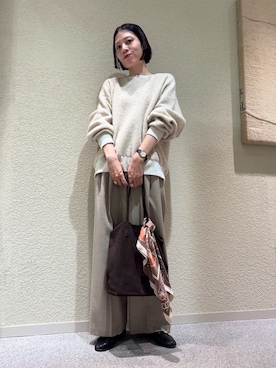 「アイテム（その他トップス）」を使った、takagi naoさん（レディース・165cm）の秋コーディネート