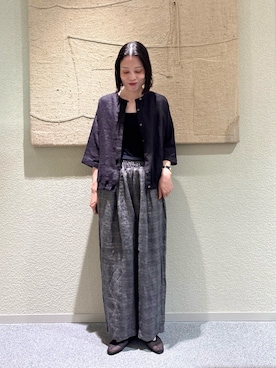 「かぐれ（カグレ）のリネンハーフスリーブシャツ（シャツ/ブラウス、ブラック系）」を使った、takagi naoさん（レディース・165cm）の夏コーディネート