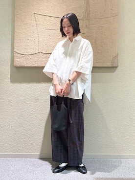 「かぐれ（カグレ）のアイテム（バッグ）」を使った、takagi naoさん（レディース・165cm）の春コーディネート