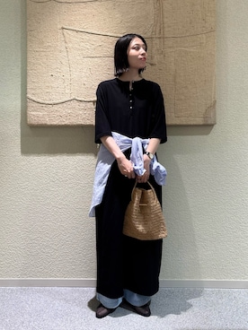 「かぐれ（カグレ）のordinary fits　BELL PANTS（デニムパンツ、ブルー系）」を使った、takagi naoさん（レディース・165cm）の夏コーディネート