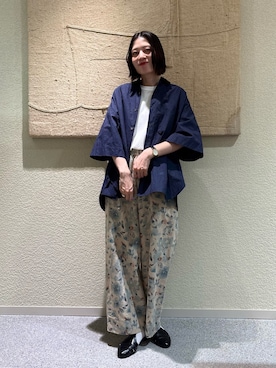 「かぐれ（カグレ）のワイドハーフスリーブシャツ（シャツ/ブラウス、ブルー系）」を使った、takagi naoさん（レディース・165cm）の春コーディネート