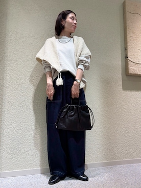 「アイテム（雑貨/ホビー）」を使った、takagi naoさん（レディース・165cm）の秋コーディネート