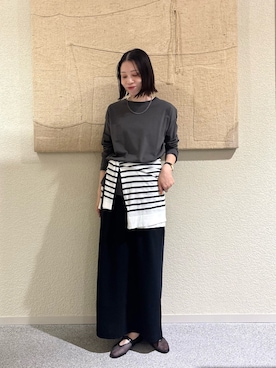 「かぐれ（カグレ）のコットンラウンドカットソー（Tシャツ/カットソー、グレー系）」を使った、takagi naoさん（レディース・165cm）の夏コーディネート