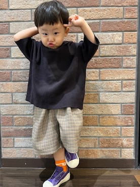 「アイテム（ニット/セーター、ブラック系）」を使った、mizuさん（キッズ・90cm）の秋コーディネート