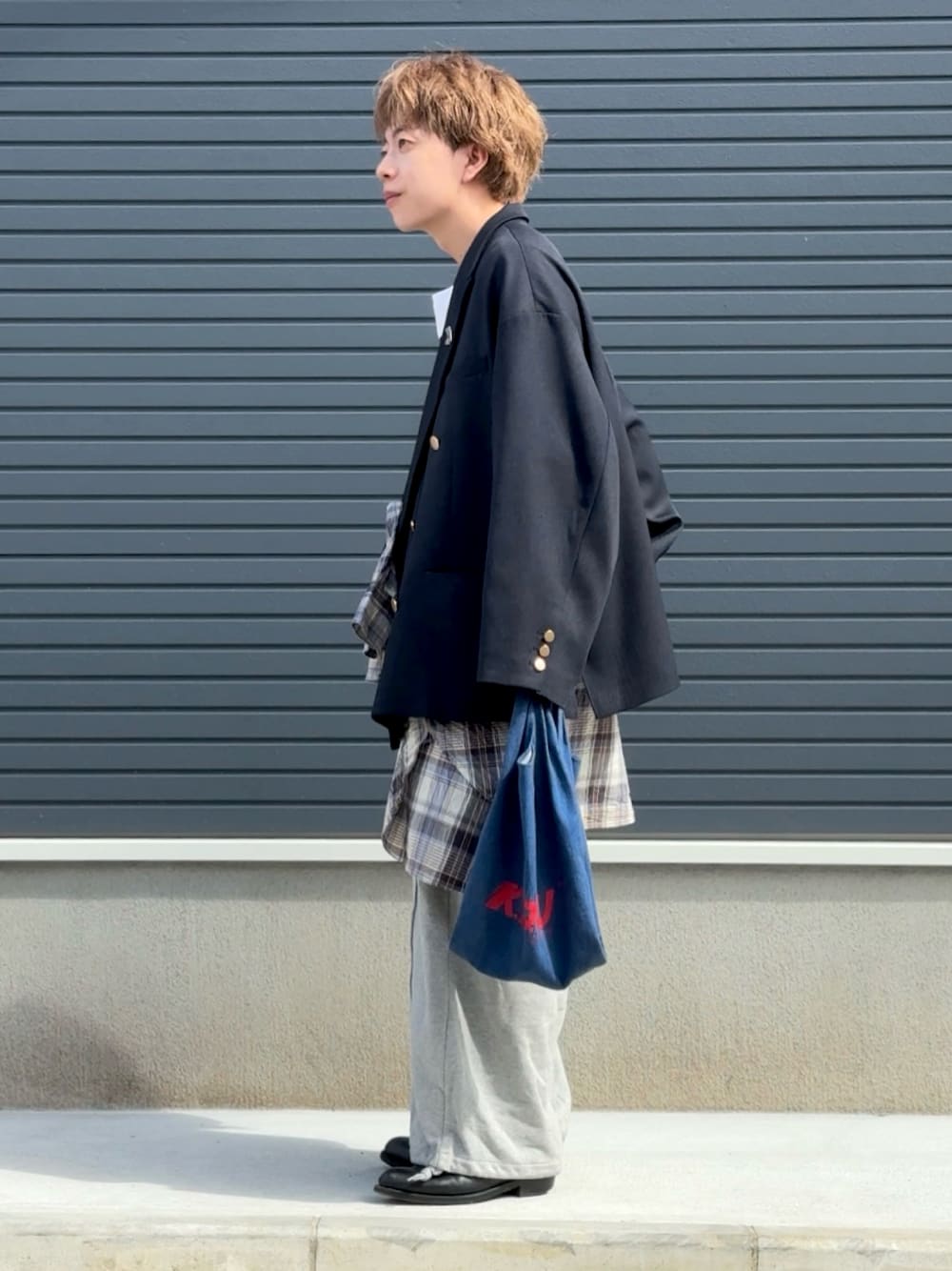 メゾンスペシャル　プランクプロジェクト　ハンドイラストプリントトップス MAISON SPECIAL（メゾンスペシャル）の「《UNISEX》Flower Hand