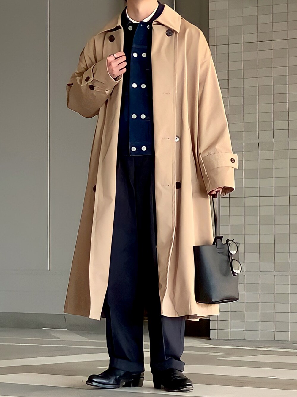 「クリスマスに着たい服、大人カジュアル、休日スタイル、トレンチコート、BEAUTY&YOUTH UNITED ARROWS、デニムジャケット、チノパン、natiam、ナティム、低身長男子、低身長コーデ」｜「epnokのオーバートレンチコート（トレンチコート、ベージュ系）」を使った、みっち~さん（メンズ・165cm）の冬コーディネートの1枚目の写真
