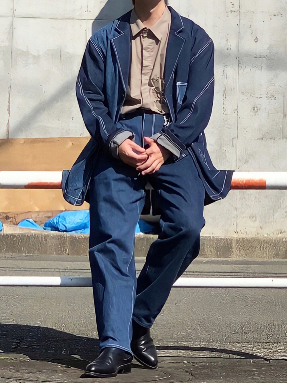 「デニムジャケット、リーバイス、メガネ男子、シャツスタイル、デニムコーデ、ゆるコーデ、Levis、渋コーデ、秋コーデ、levisred、リーバイスレッド、低身長男子、いいね、save、フォローお願いします🤑」｜「KIDS LOVE GAITEの【CANNABIS別注】KIDS LOVE GAITE Side gore boots (KLGM-SA201)（その他シューズ、ブラック系）」を使った、みっち~さん（メンズ・165cm）の秋コーディネートの1枚目の写真